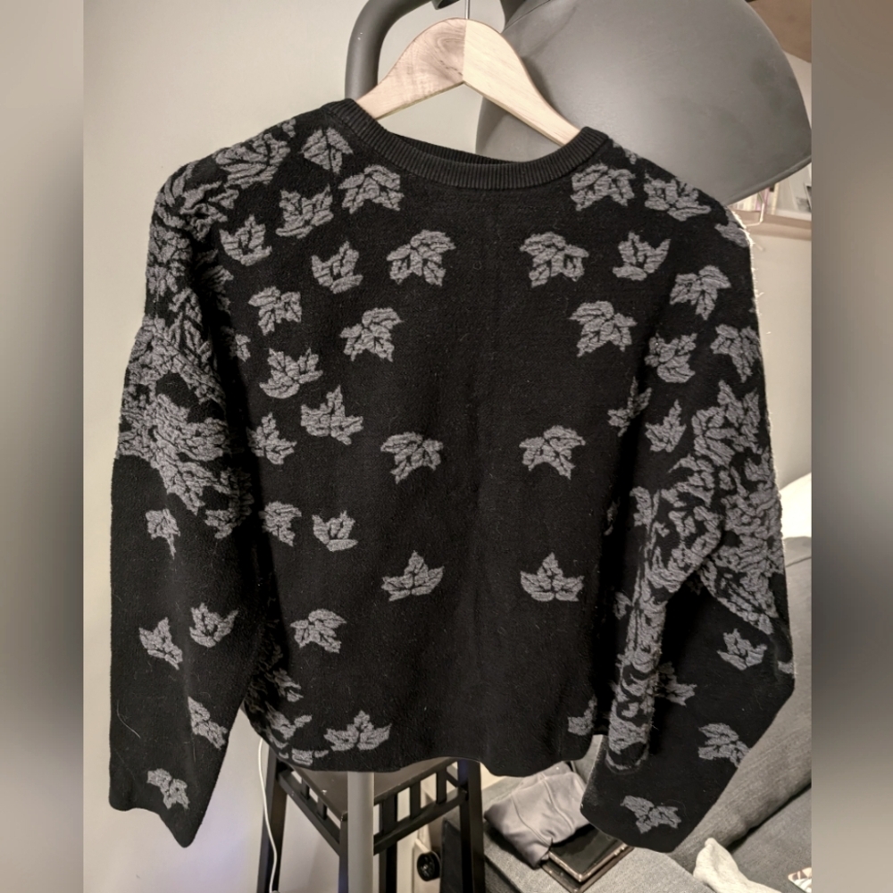 Zara sweater. Size medium.